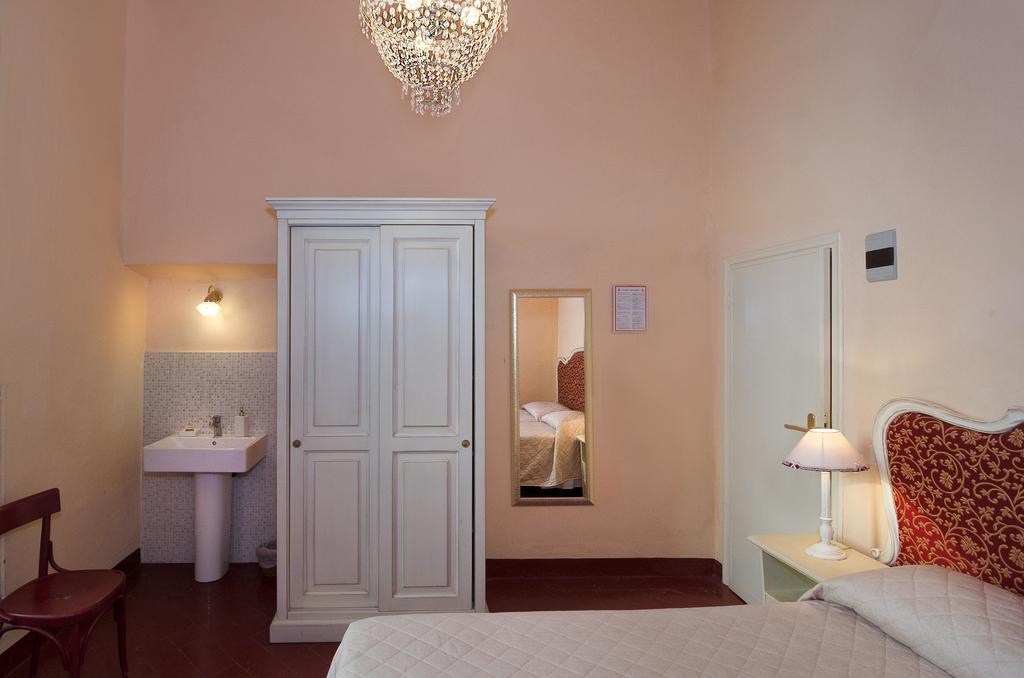 Hotel Galileo Пиза Стая снимка