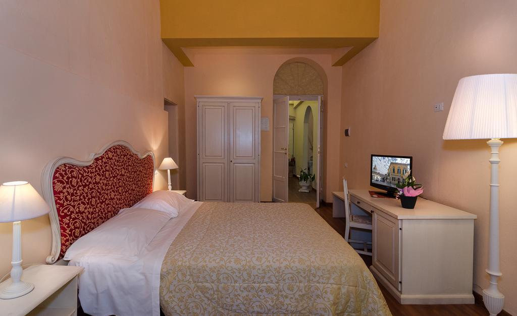 Hotel Galileo Пиза Екстериор снимка