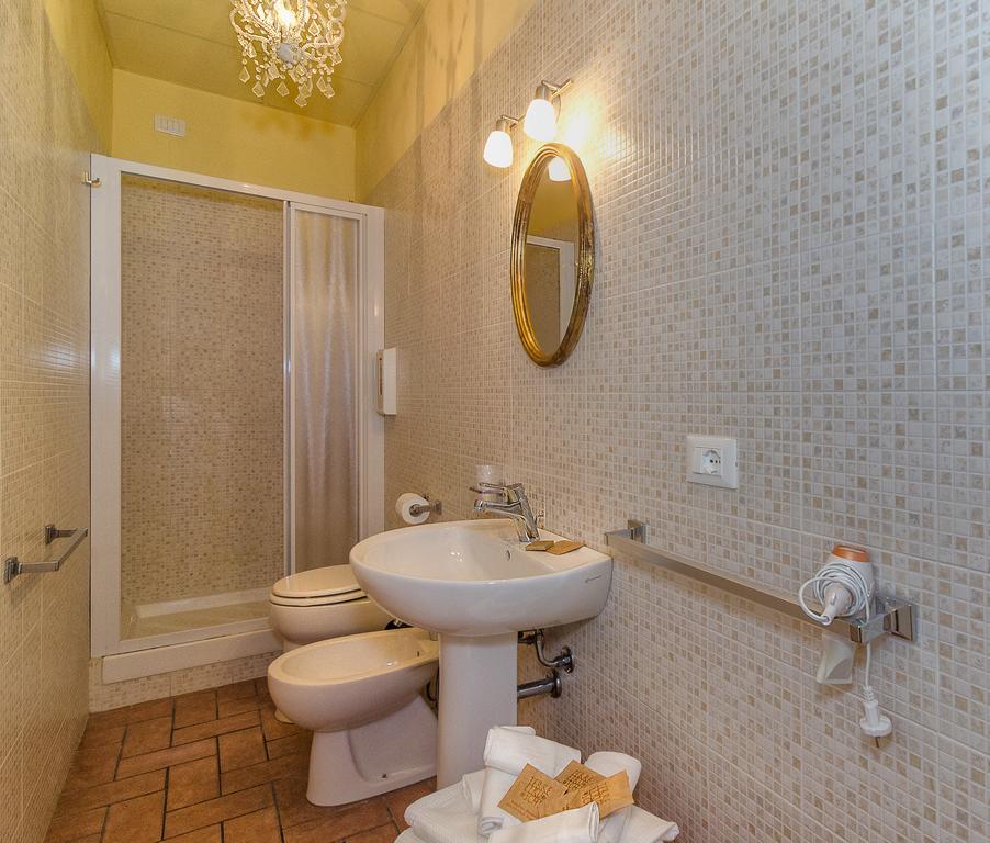 Hotel Galileo Пиза Екстериор снимка