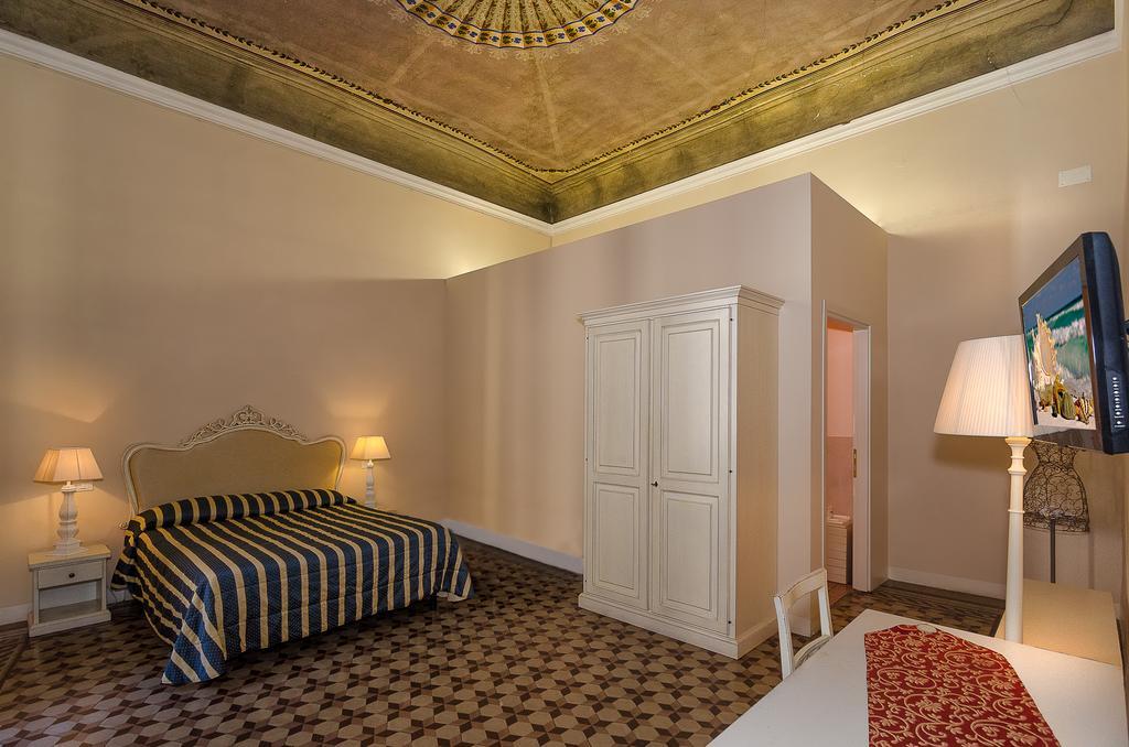 Hotel Galileo Пиза Екстериор снимка