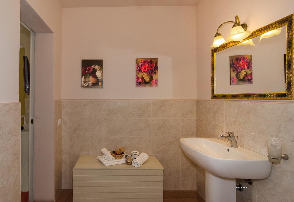 Hotel Galileo Пиза Екстериор снимка