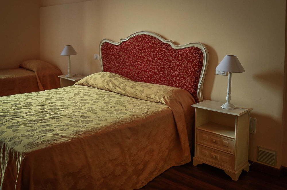 Hotel Galileo Пиза Екстериор снимка