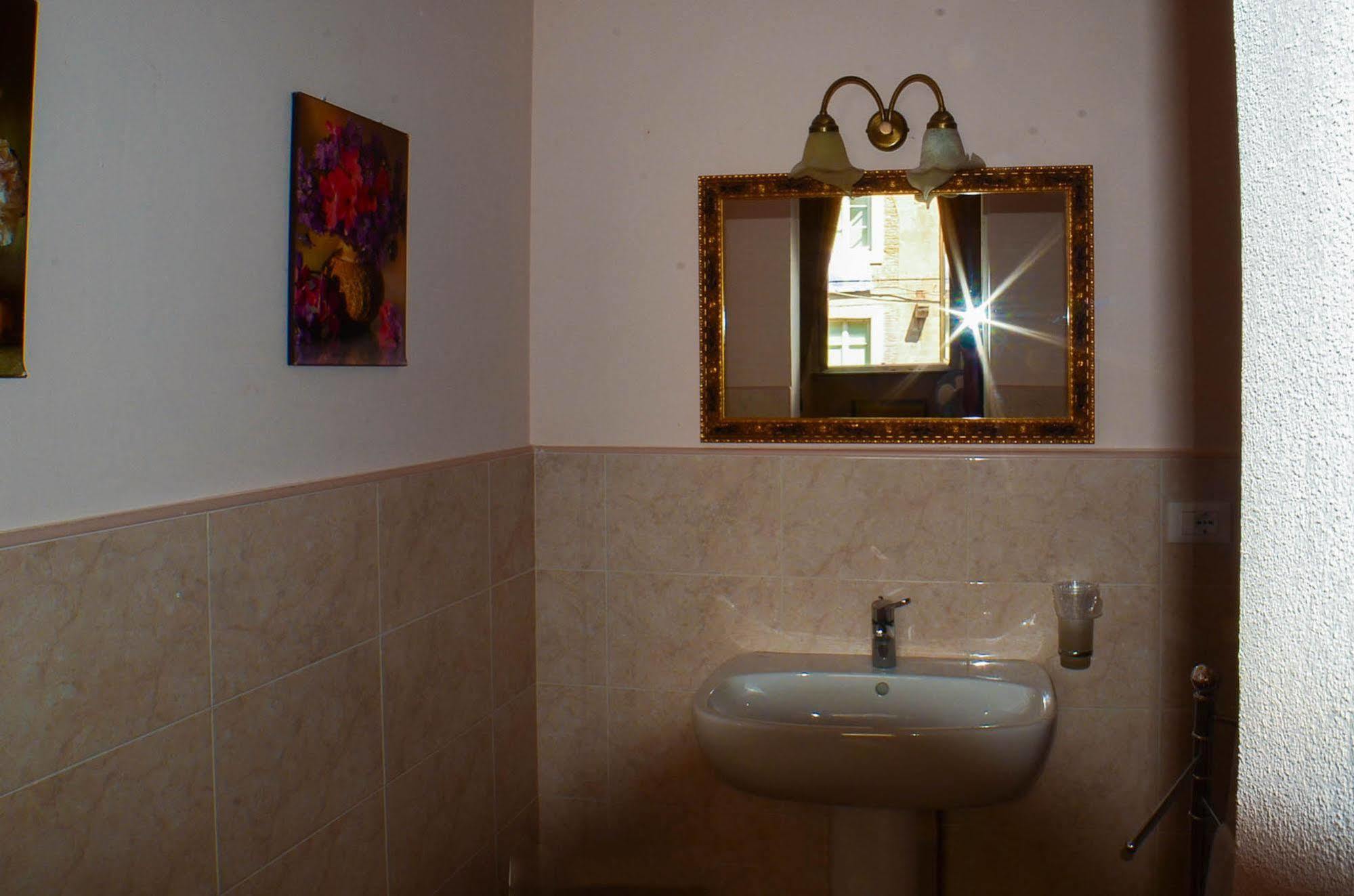 Hotel Galileo Пиза Екстериор снимка