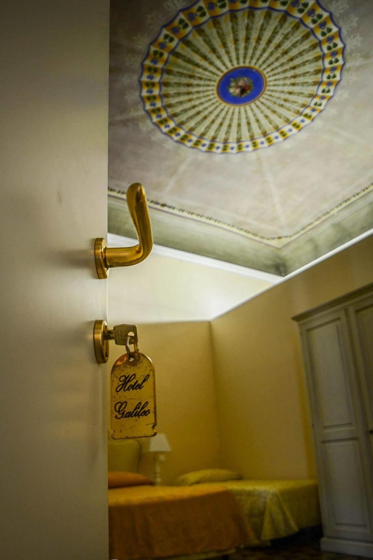 Hotel Galileo Пиза Екстериор снимка